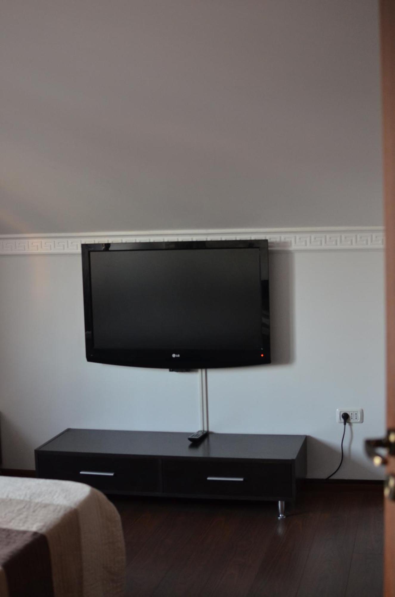 Vila Cu Trandafiri Cozy Apartments 2 Camere Bragadiru Luaran gambar